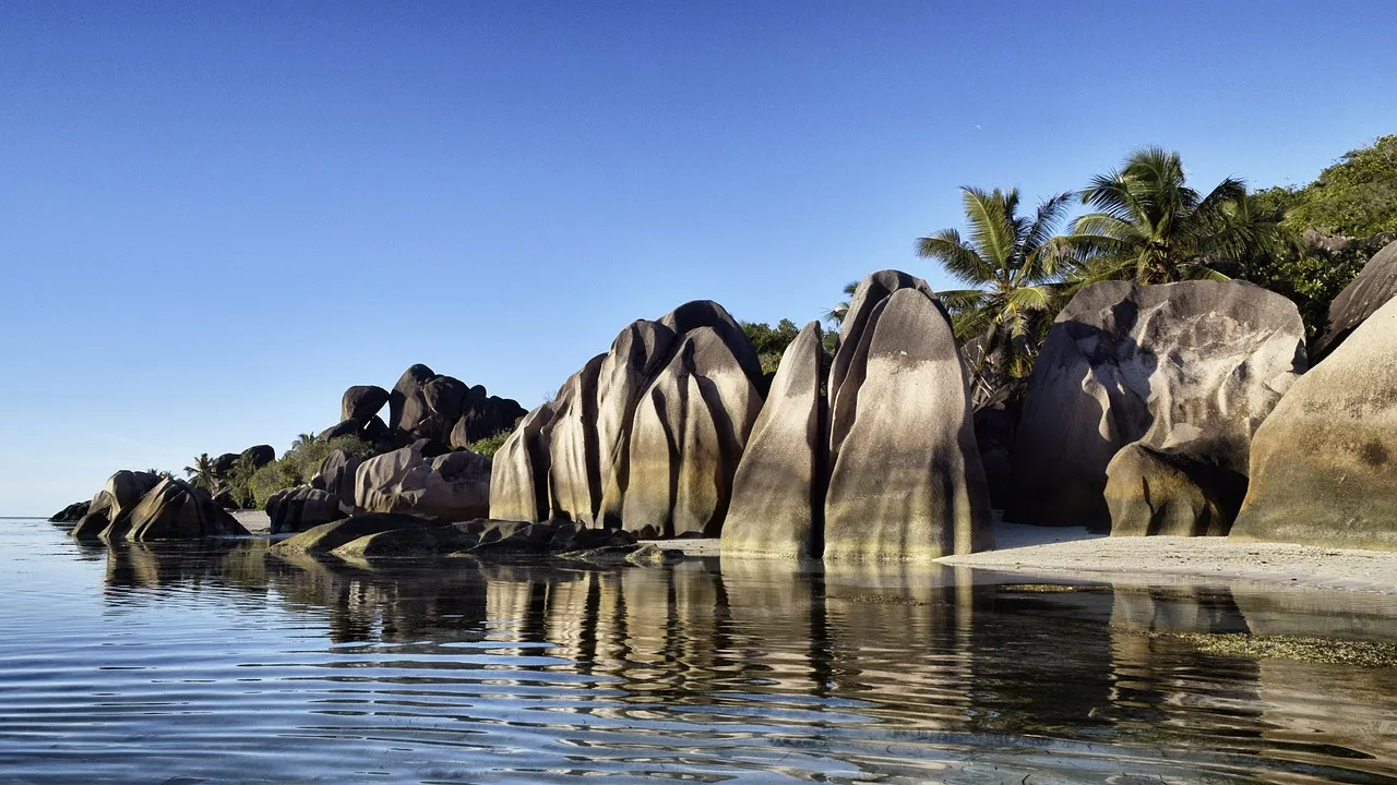 journale hace posible tu viaje donde vas a disfrutar de las playas en Seychelles.