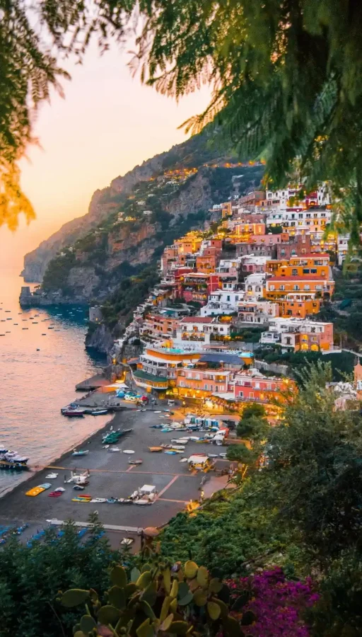 Increible vista de Italia, arquitectura , calles y edificios históricos.